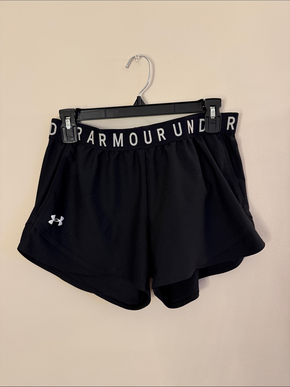 Under Armour Women’s Black Athletic Shorts with Branded Waistband